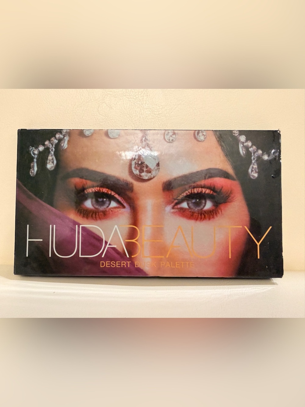 HUDA BEAUTY Eyeshadow Palette – Purple, Gold, Orange
